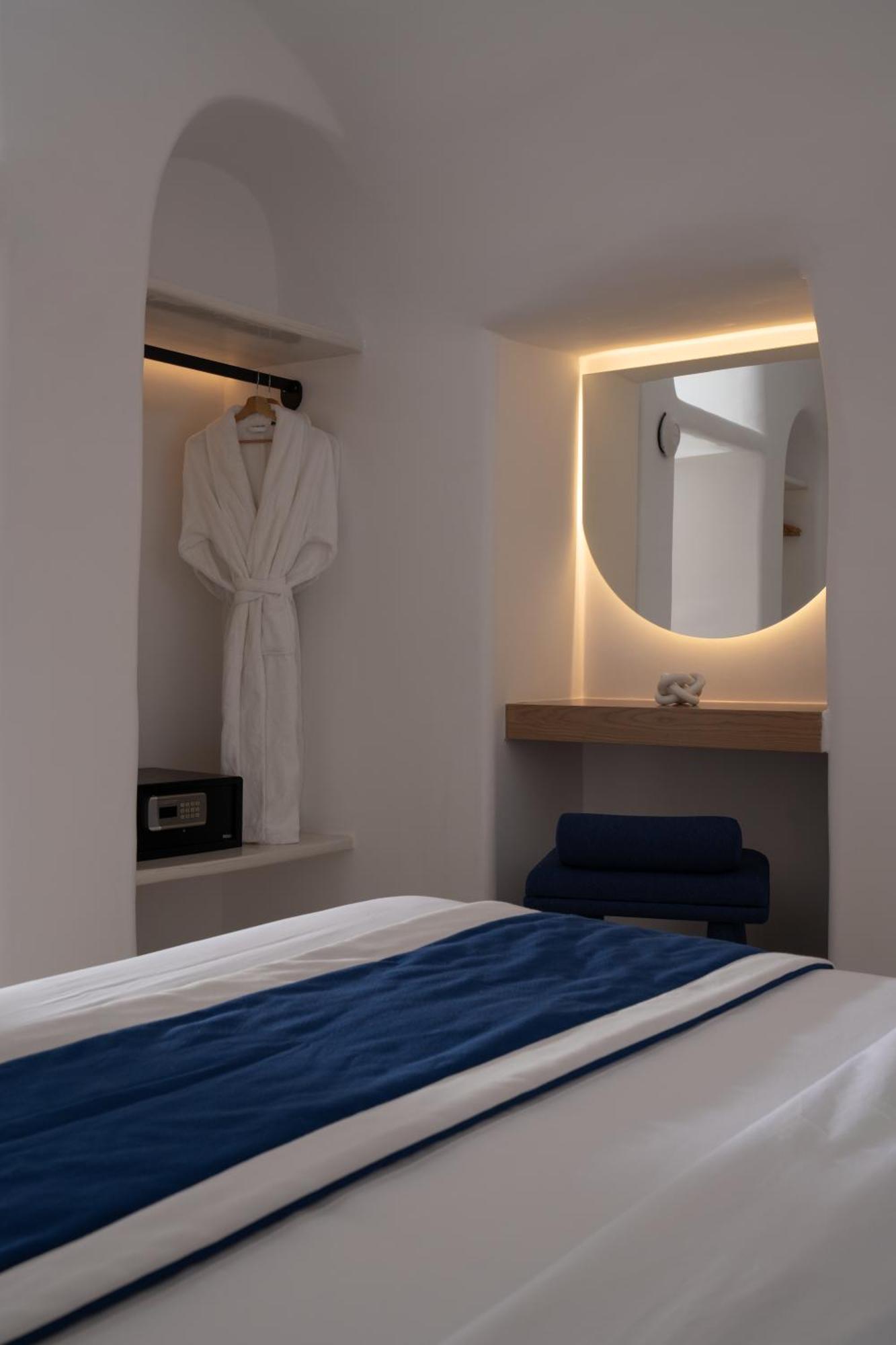U & Me Suites Fira  Eksteriør billede